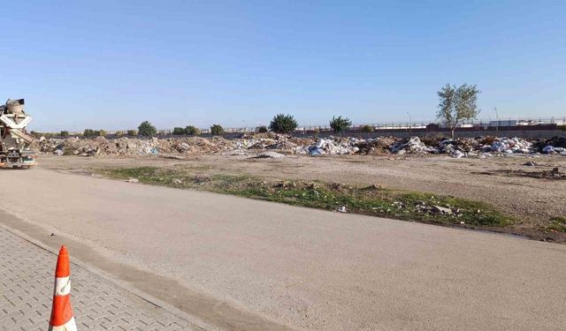 Sokak ortasında vahşice öldürüldü: 19 yaşındaki genç defalarca bıçaklandı