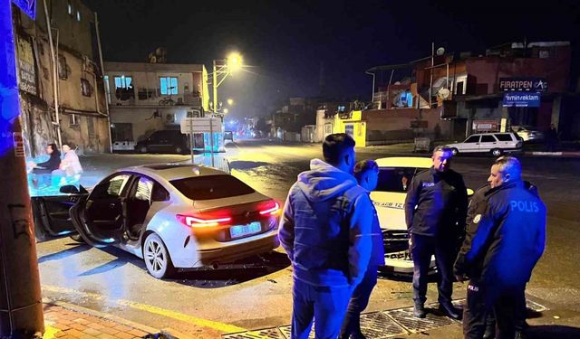Tarsus’ta trafik kazası: 2 yaralı