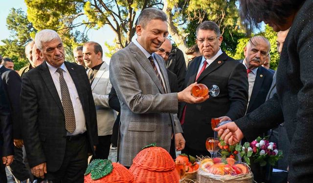 Tescillenip dünya pazarında yerini alan Antalya portakalları tanıtıldı