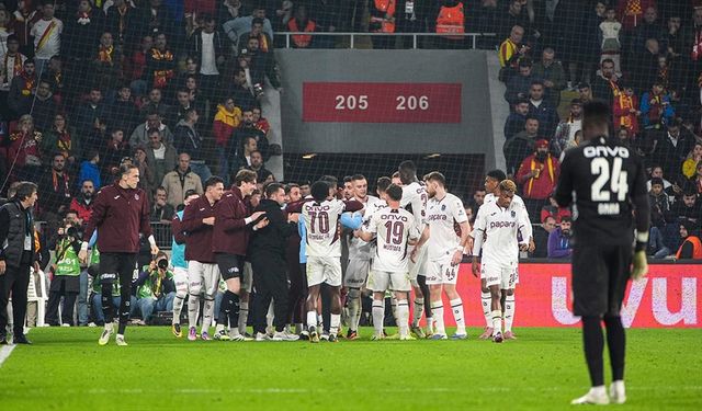 Trabzonspor, Göztepe'yi deplasmanda 2-1 yendi