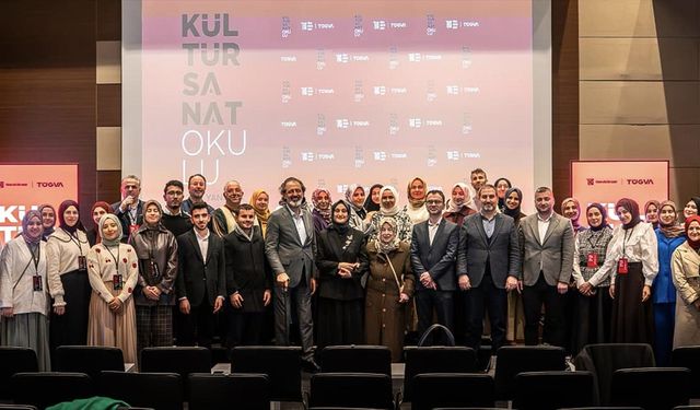 TÜGVA'nın 'İz ve Yansıma' temalı 'Kültür Sanat Okulu' tanıtıldı