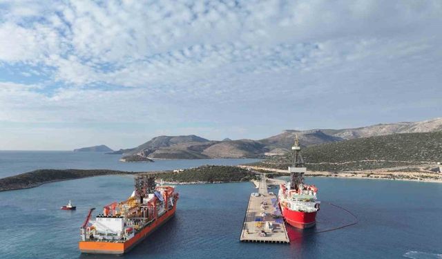 Türkiye’nin 6’ıncı sondaj gemisi Taşucu Limanı’na yanaştı