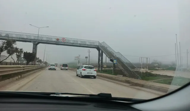 Hatay’da Sis Trafiği Felç Etti