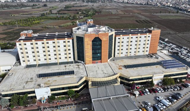 Yüreğir Devlet Hastanesi GES projesiyle enerji giderlerinde yaklaşık yüzde 25 tasarruf sağlıyor