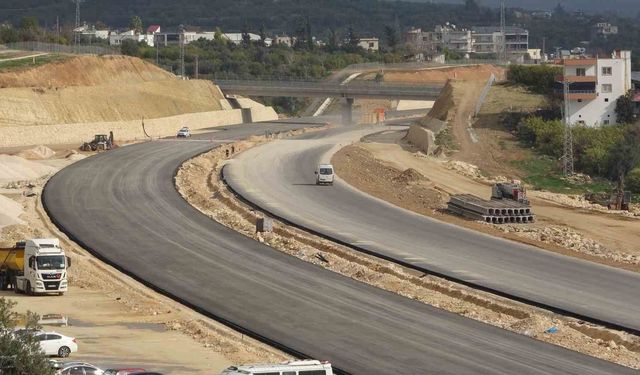 4 bin kişi çalışıyor yüzde 84'ü tamamlandı: Çeşmeli-Kızkalesi Otoyolu Mersin turizmine nefes aldıracak