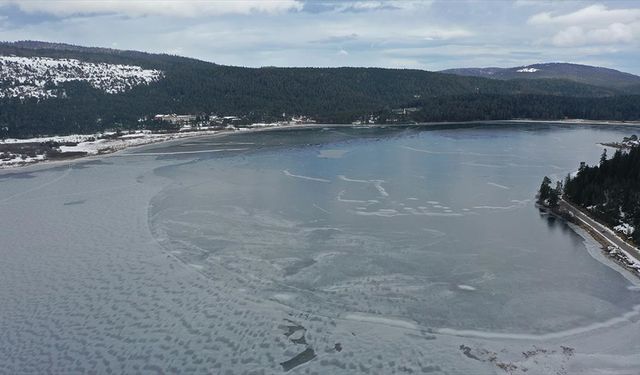 Abant kış manzarasıyla misafirlerini ağırladı