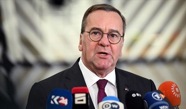 Almanya Savunma Bakanı Pistorius, ABD'nin Grönland'a ilişkin emellerini 'güç oyunu' olarak nitelendirdi