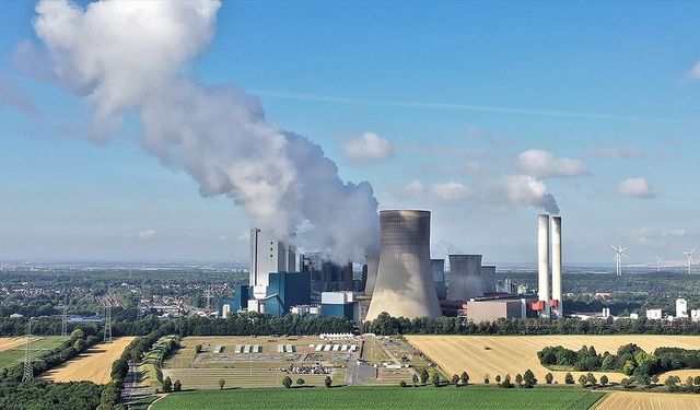 Almanya'da sanayi üretimi Kasım 2025'te yüzde 0,8 ile beklentinin üzerinde arttı