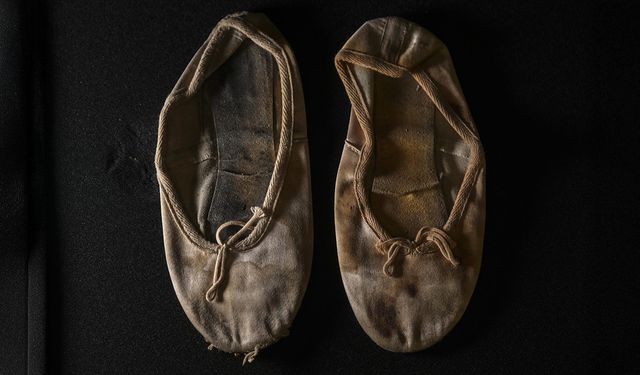 Amy Winehouse'un ikonik bale pabuçları Türk koleksiyonerde