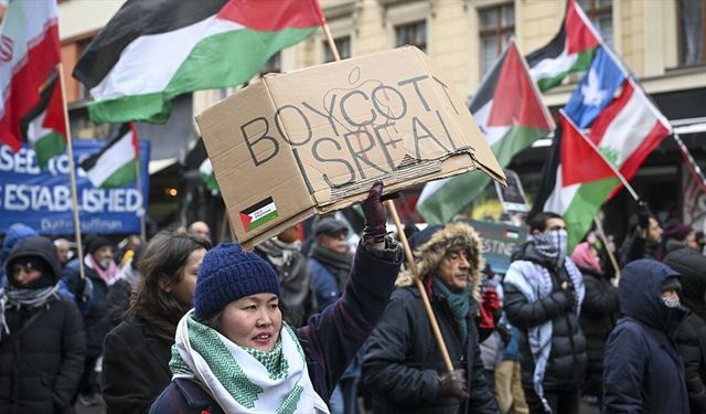 Berlin'de Filistin'e destek gösterisi düzenlendi