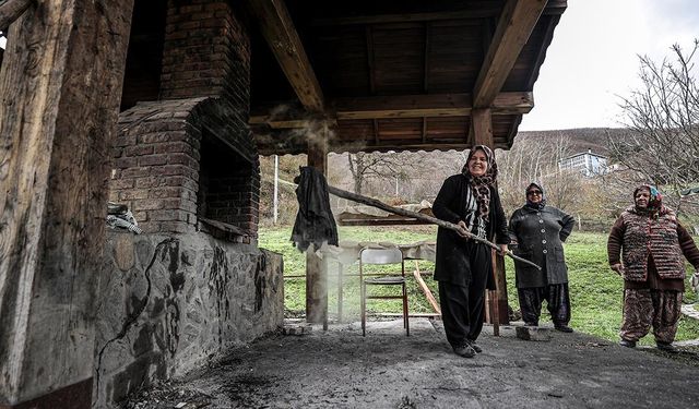 Bursalı kadınlar geleneksel ürünleri gelire dönüştürdü