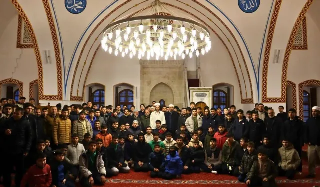 Hatay'da Anadolu'nun İlk Camisinde Yılın Son Namazı Kılındı!