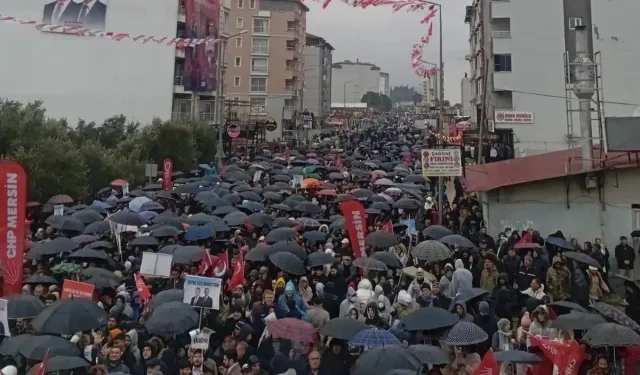 Hataylılar Yağmura Rağmen Miting Alanına Akın Etti!