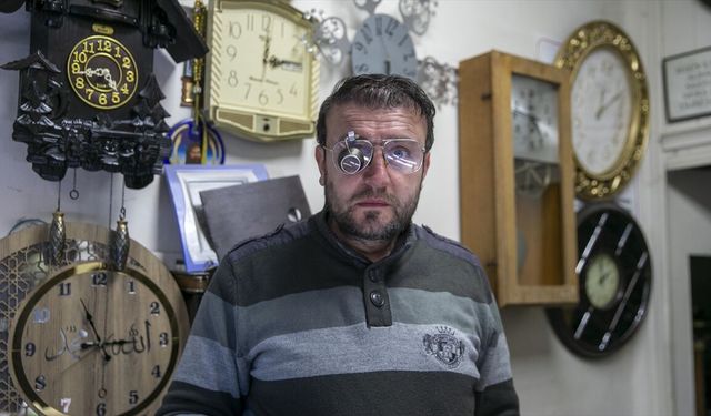 Depremlerde kaybettiği ailesinin mesleğini sürdürüyor