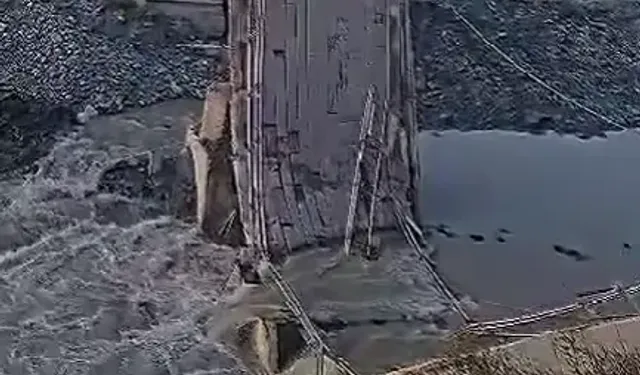 Defne'nin Sevgi Parkı Köprüsü Çöktü