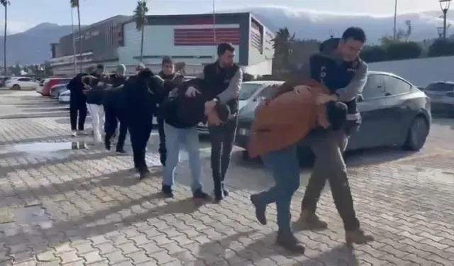 Hatay’da Boş Arazide Vatandaşı Gasp Edip, Şiddet Uyguladılar!