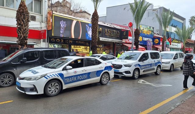 GÜNCELLEME - Mersin'de silahla kuyumcuyu soyan zanlı yakalandı