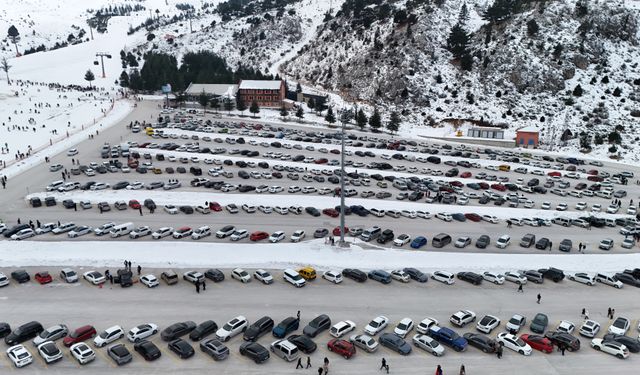 Isparta Davraz Kayak Merkezi tatilcilerle şenlendi