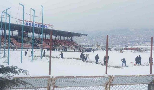 Kahramanmaraş İstiklalspor - 1461 Trabzon FK maçı kar sebebiyle ertelendi