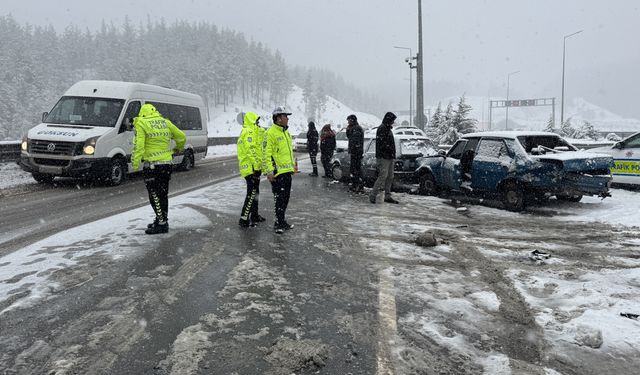 Kahramanmaraş'ta kar yağışı etkili oluyor