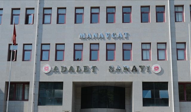 Manavgat Belediyesine yönelik 'rüşvet' davası sanıklarının yargılanması sürüyor