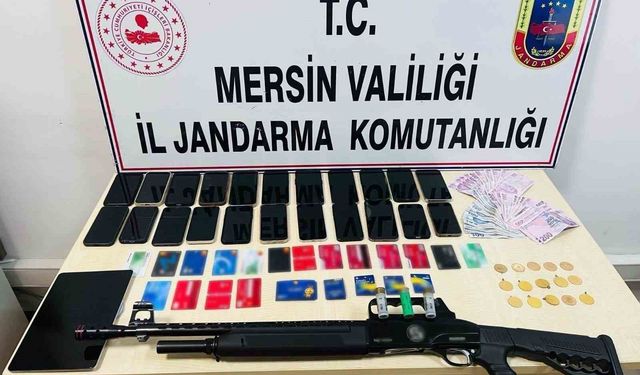 Mersin'de yasa dışı bahis operasyonu: 8 şüpheli tutuklandı