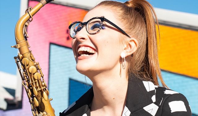 Nil Venditti ve Jess Gillam İDSO DenizBank Konserleri'nde buluşacak