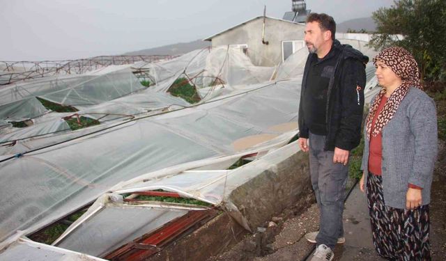 Örtü altı tarımın merkezi Kumluca'da hortumun verdiği hasar gündüz ortaya çıktı