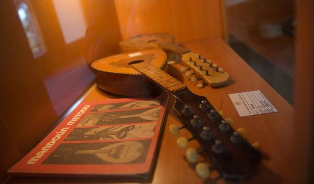 Osmaniye'de eğitim müzesine dönüştürülen 86 yıllık okul geçmişe yolculuk yaptırıyor