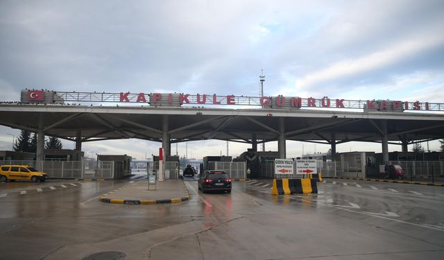 Trakya gümrük kapılarından 2025'te 15 milyondan fazla yolcu geçti