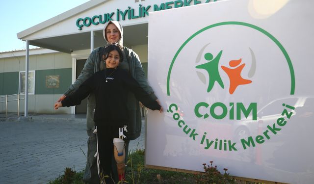 6 ŞUBAT DEPREMLERİNİN ÜÇÜNCÜ YILI - Enkazdan 117 saat sonra kurtarılan Zeliha, öğretmenlik hayaline protez bacakla ilerliyor