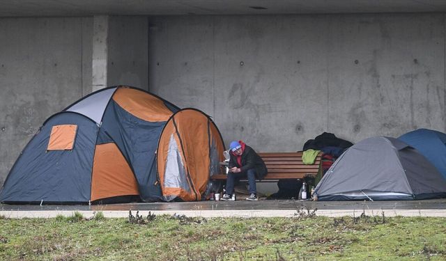 Almanya'da yoksulluk tehdidi altındaki nüfus 2025'te 17,6 milyona ulaştı