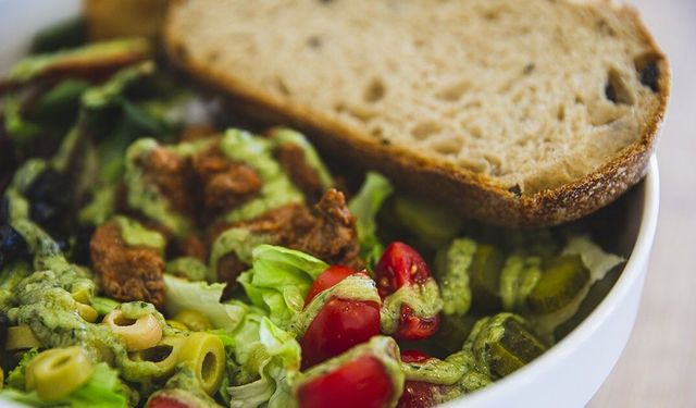 Araştırma, yeme alışkanlığında yapılan değişikliğin insan ömrüne yaklaşık 3 yıl ekleyebileceğini gösterdi