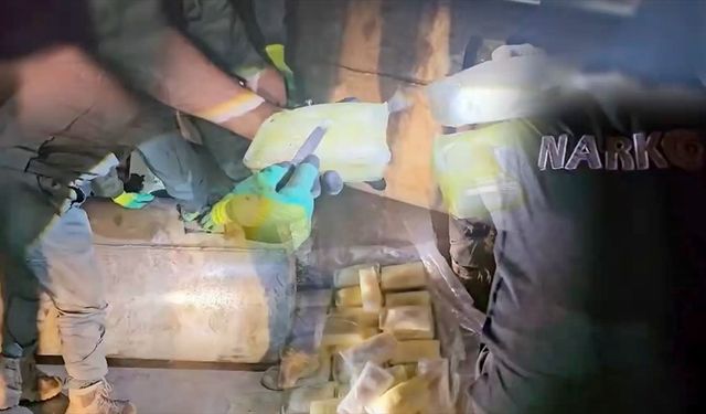 Bakan Yerlikaya'dan Şırnak'ta ele geçirilen 142 kilogram sentetik uyuşturucuya ilişkin paylaşım