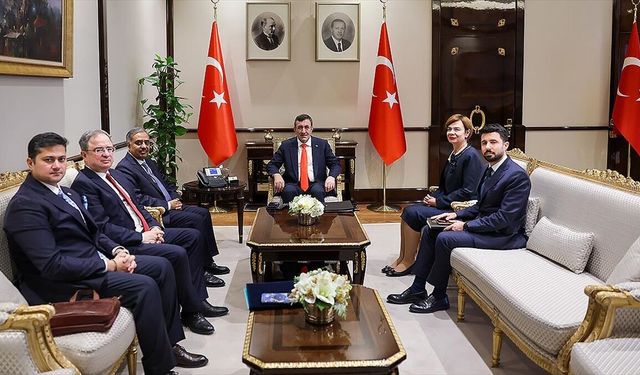 Cumhurbaşkanı Yardımcısı Yılmaz: Kuruluşunda öncü rol oynadığımız D-8'in dönüşüm sürecine destek vermeye devam edeceğiz