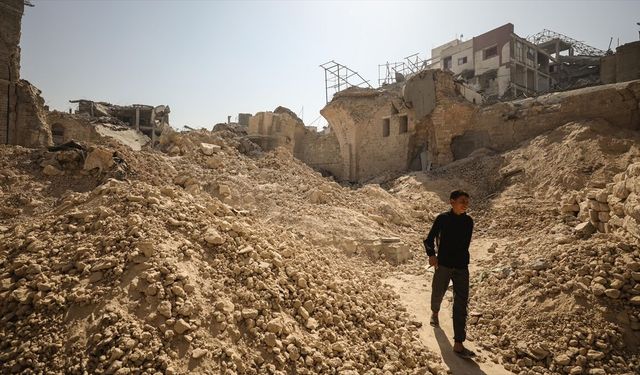 Gazze'de İsrail saldırılarında yıkılan Memlüklü mirası Es-Semra Hamamı restore ediliyor