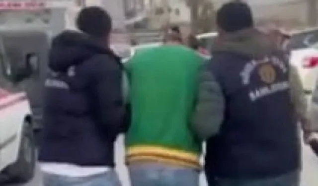 Atatürk ve Bayrağa Hakaret: 2 Gözaltı