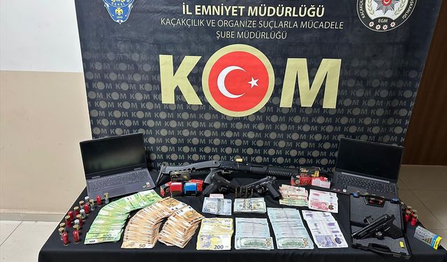 Hatay merkezli rüşvet ve kaçakçılık operasyonunda 26 zanlı tutuklandı