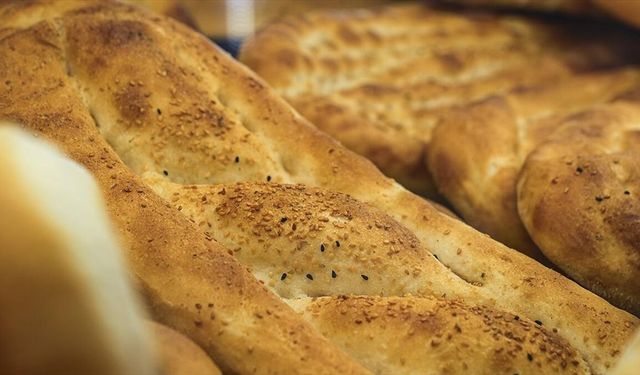 İftar sofralarının vazgeçilmez lezzeti pide için fırınlarda hazırlıklar tamam