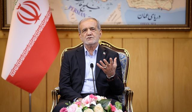 İran Cumhurbaşkanı'ndan ülke basınına 'komşu ülkelerin liderlerine hakaret edilmemesi' uyarısı