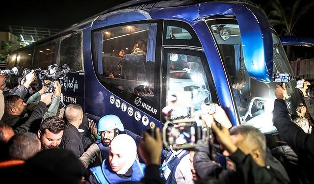 İsrail, Refah Sınır Kapısı'ndan yalnızca 12 Filistinlinin Gazze'ye dönüşüne izin verdi