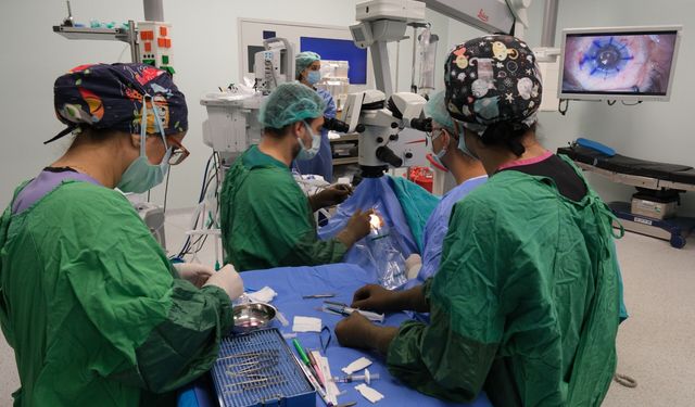 Mersin'de görme sorunu yaşayan hastaya kornea nakli yapıldı