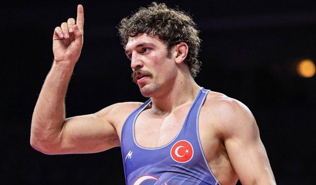 Milli güreşçi Yüksel Sarıçiçek, Zagreb Açık'ta altın madalya kazandı