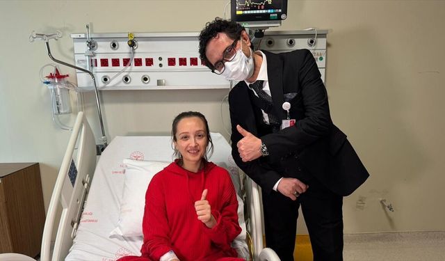 Yapay kalple yaşama tutunan Ayyıldız şimdi hastalara cesaret veriyor