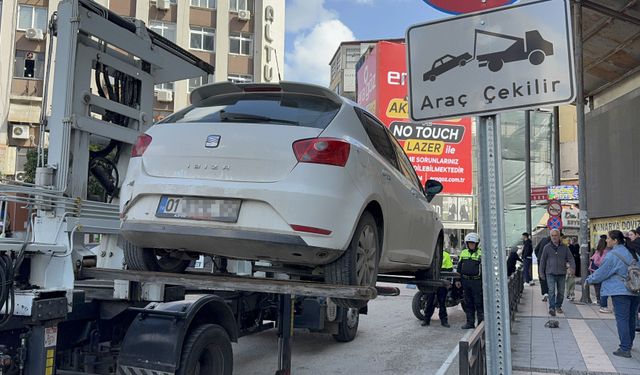 Adana'da araçlarını hatalı park eden 150 kişiye para cezası kesildi