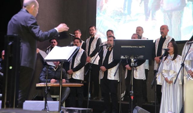 Antakya Medeniyetler Korosu Hatay'da konser verdi