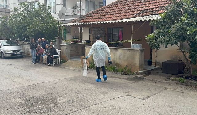 Antalya'da bir kişi evinde ölü bulundu