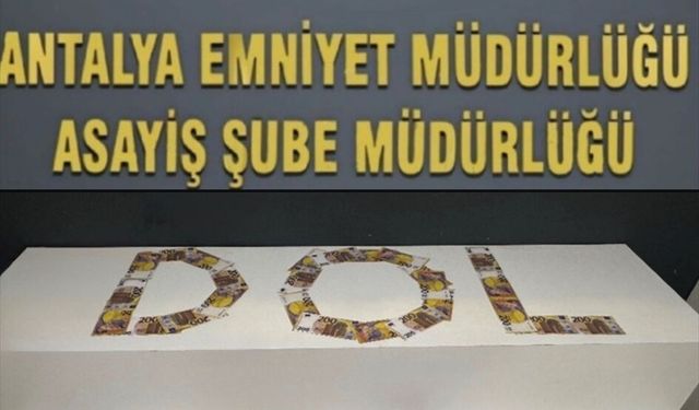 Antalya'da dolandırıcılık operasyonunda yakalanan 2 zanlı tutuklandı