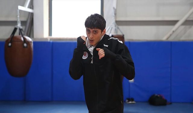Babasının hayalini gerçekleştiren milli boksör Alparslan'ın hedefi Gençlik Olimpiyatları