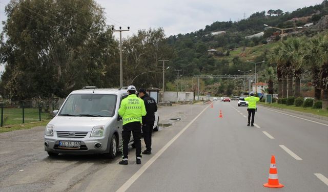 Bozyazı ilçesinde bayram dolayısıyla trafik denetimleri artırıldı